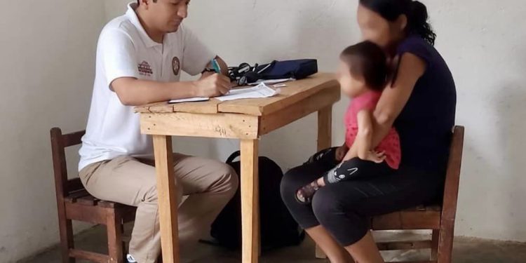 Gobierno de Macuspana lleva brigada de salud a familias vulnerables de la Ra. La Isla primera sección