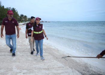 Ana Paty Peralta inicio el 2024 supervisando playas