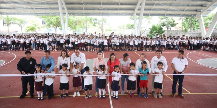 Gobierno de Ana Paty Peralta mejora la infraestructura educativa en Cancún