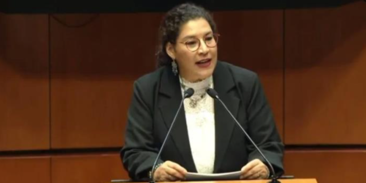 La nueva ministra Lenia Batres criticó el tema salarial de ministros y la anulación de leyes del Congreso