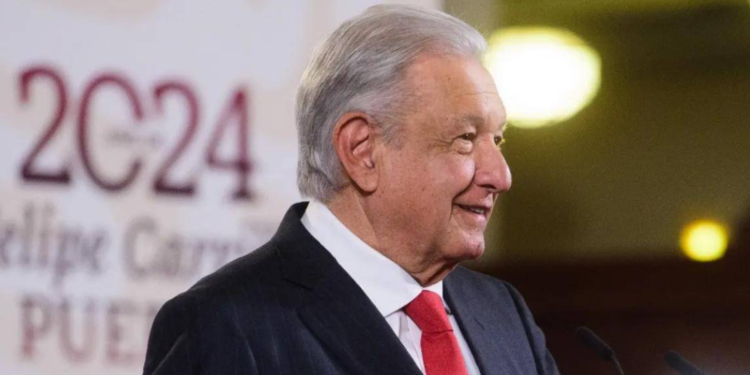 Andrés Manuel López Obrador anunció que el 5 de febrero presentará reforma electoral, al Poder Judicial y otras