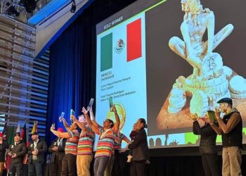 México gana el campeonato Internacional de Escultura de Nieve 2024