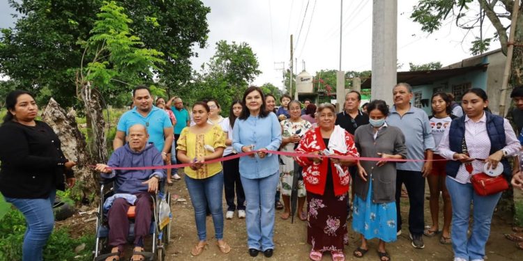 Avanza Centro en la iluminación de localidades rurales y urbanas