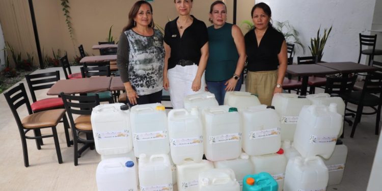 Se suma Voluntariado del Congreso a campaña de Donación de Bidones para recolectar aceite de cocina usado