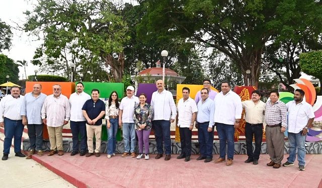 Hacemos política de territorio y no de escritorio: Carlos Merino