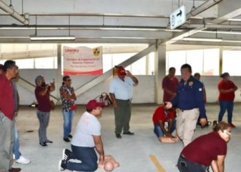 Personal de mercados públicos en Tabasco recibe capacitación en atención de emergencias