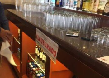 Clausuran área de bebidas en Sanborns Olmeca y Sevillana de Cedros