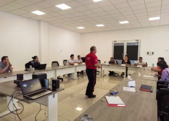 Personal de la COEPROC participa en el curso de evacuación de edificios