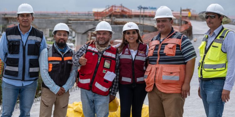 Supervisa Mara Lezama avances en el puente Nichupté, obra emblemática para la justicia social