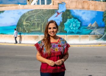 Mara Lezama presenta los 17 murales que transforman el centro histórico de Chetumal