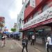 Realizan tabasqueños sus actividades cotidianas con absoluta tranquilidad