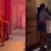 Padres olvidan a niño en un local comercial en Comalcalco; el menor se quedó dormido
