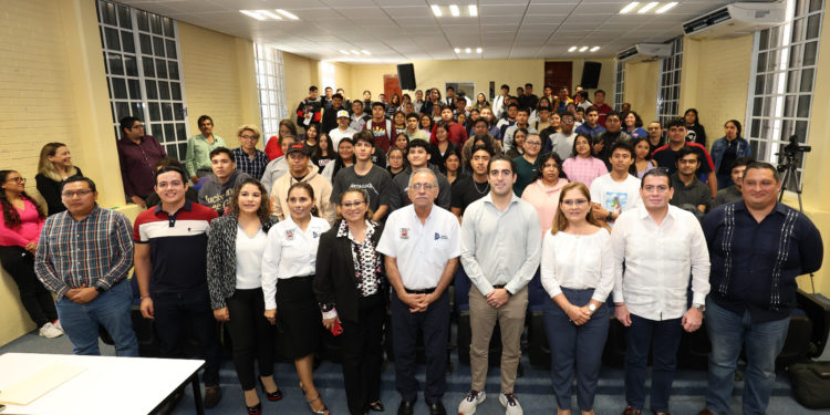 SEFIPLAN ofrece plática de Gasto Alineado en ITCH