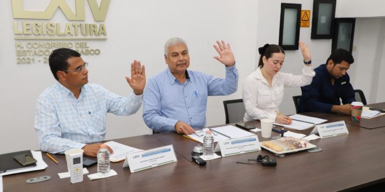 Avalan en Comisión reformar Decreto 007 relacionado con enajenación de predio en Municipio de Centla