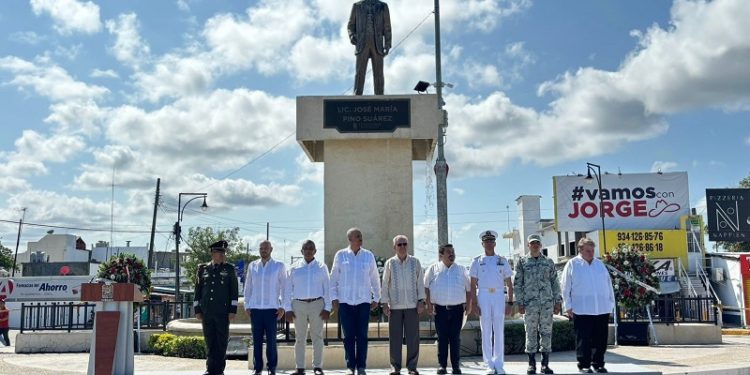 Encabeza gobernador Carlos Merino 111 aniversario de Marcha de la Lealtad