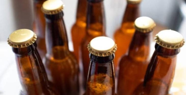 Operativo de la SSPC clausura punto de venta clandestina de alcohol cerca del Parque Juárez