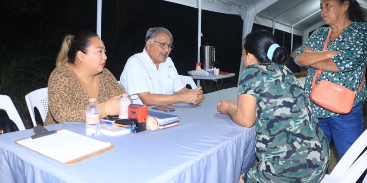 Comalcalco lleva audiencia pública con servicios y productos a bajo costo a Occidente 3ra. Sección