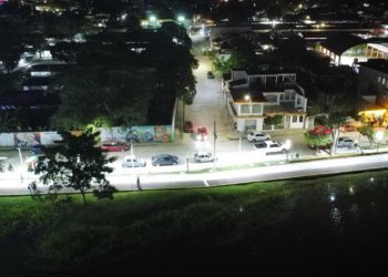 Macuspana ilumina y embellece la zona deportiva y recreativa de la laguna “Estrella Andrade»