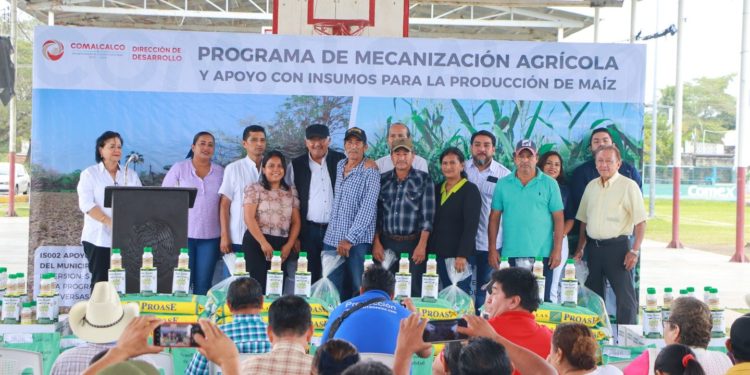 Gobierno de Comalcalco pone en marcha el programa de mecanización agrícola y apoyo con insumos para la producción de maíz
