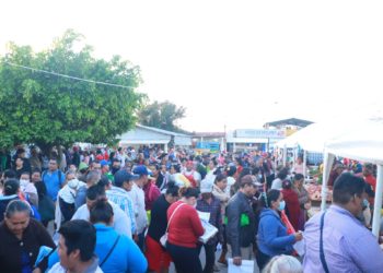 Con audiencia pública Gobierno de Comalcalco acerca servicios y productos a bajo costo a Villa Aldama