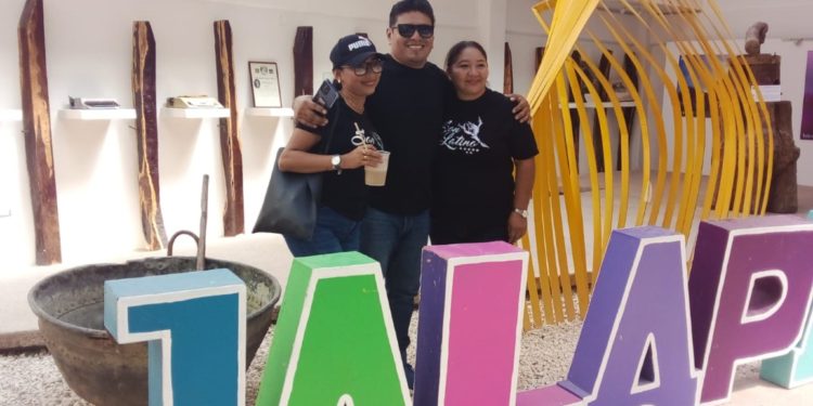 Conocen visitantes la historia del Museo del Dulce