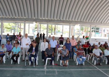 Macuspana y el Instituto de Beneficencia Pública llevan a cabo jornada de entrega de apoyos de movilidad y sillas de ruedas