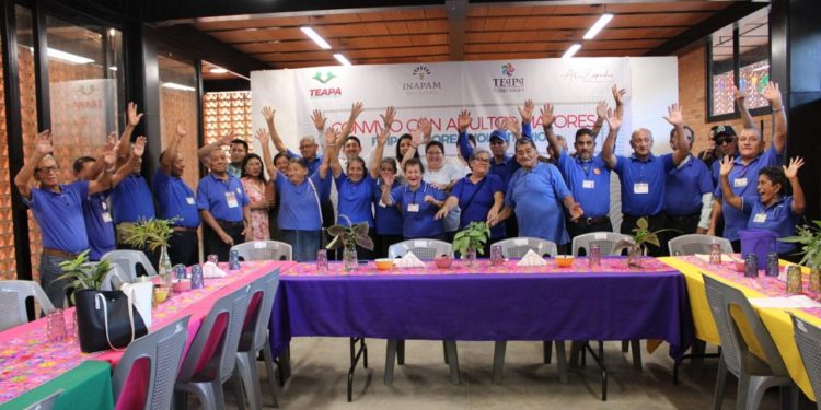 Reconocen labor del Empacador Voluntario en Teapa