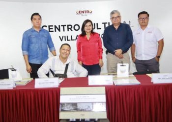Rescata Centro memoria municipal con libro Actas de Cabildo 1954-2000