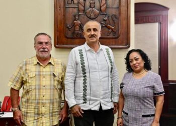 Designa Carlos Merino a Lili Georgina de la Cruz Arias como nueva secretaria de Finanzas