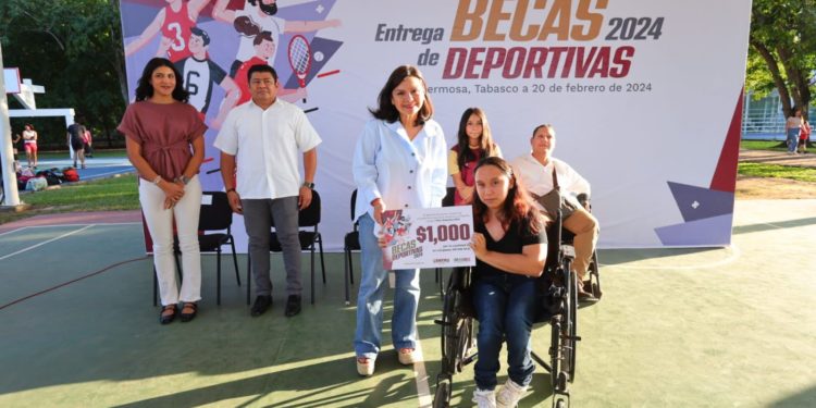Fortalece Centro el deporte y fomenta la inclusión e igualdad con becas deportivas