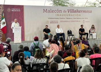 Inaugura AMLO nuevo Malecón de Villahermosa; cumple compromiso y hace realidad un sueño