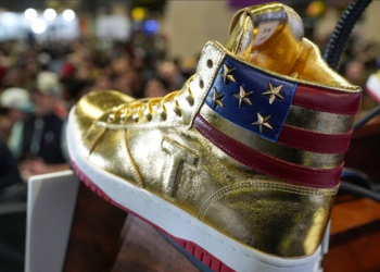 Donald Trump lanza una línea de calzado deportivo marca «Trump»