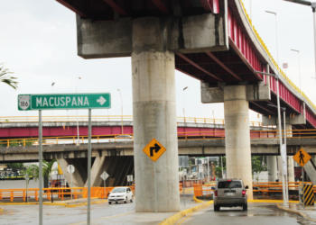 Colonos de la Magisterial expresan su descontento con el Distribuidor Vial de Avenida Universidad