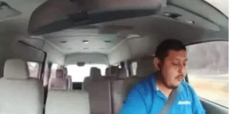 Filtran foto del interior de la camioneta minutos antes del mortal accidente en el tramo Playa del Carmen