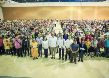 “Por Una Vivienda Digna” transformará vida de 3,210 familias de bajos recursos: Carlos Merino
