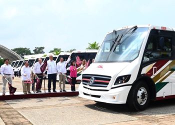 Dejaremos transporte público moderno, seguro y eficiente: Carlos Manuel Merino