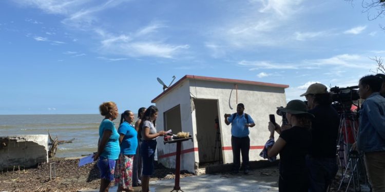 Propone Carlos Merino reformar Decreto 007 para reubicar a familias de la comunidad “El Bosque” de Centla