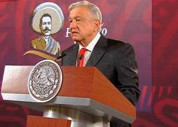 AMLO exige al INE que investigue las guerras sucias contra su Gobierno