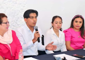 Ganan estudiantes del Cobatab 21, premio nacional por bioplástico que reduce contaminación