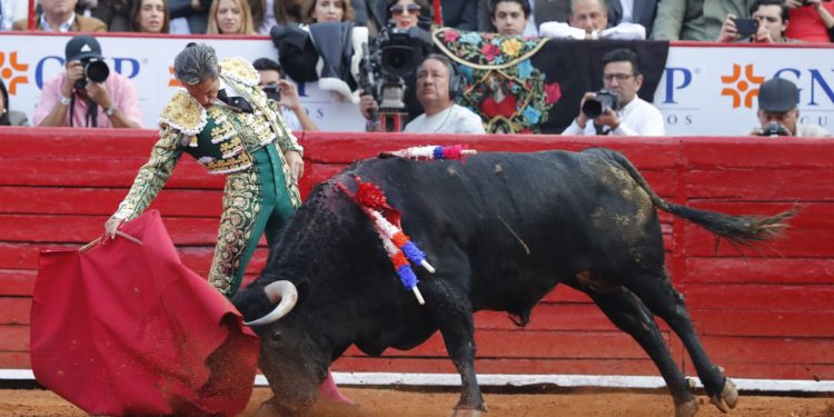Aplazan posible suspensión para las corridas de Toros en la Plaza México
