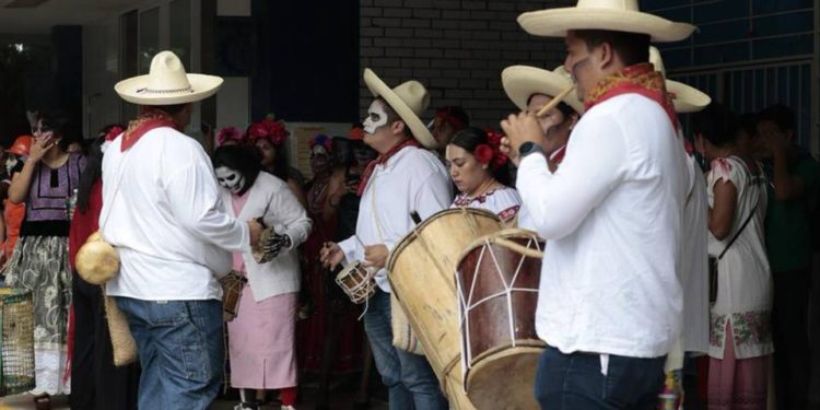 Convoca Centro a Concurso Municipal de Música Autóctona «Tamborileros»