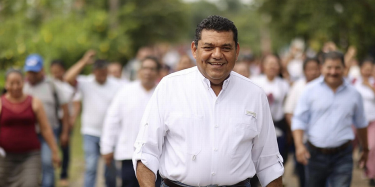 Javier May toma posesión como candidato del PT a la gubernatura de Tabasco