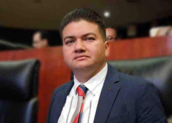 Senador Ovidio Peralta solicitará licencia para dejar su cargo y sumarse a labores de Morena