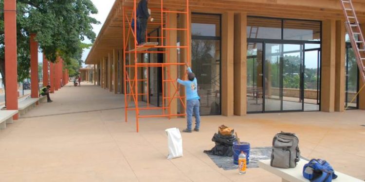 Regulación de comercio en el malecón de Villahermosa: Ayuntamiento establecerá espacios comerciales con transparencia