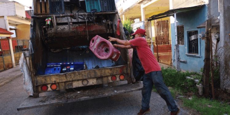 Arranca en Cárdenas Campaña de Descacharrización contra el Dengue