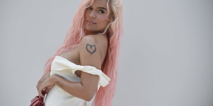 Karol G se coronó como la máxima ganadora de este año en Premios Lo Nuestro