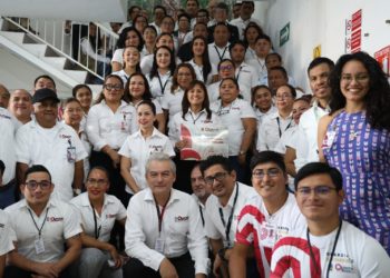 Recibe Secretaría de Ecología y Medio Ambiente distintivo de Excelencia en el Servicio Público