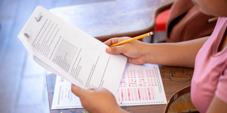 SEQ invita a la población a concluir sus estudios de nivel medio superior mediante la Preparatoria Abierta