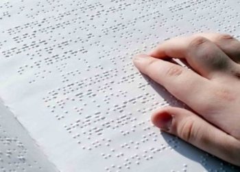 Amplía IEAT atención en Braille