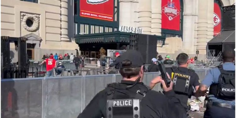 Tiroteo durante el desfile de los Kansas City Chiefs, deja varios heridos